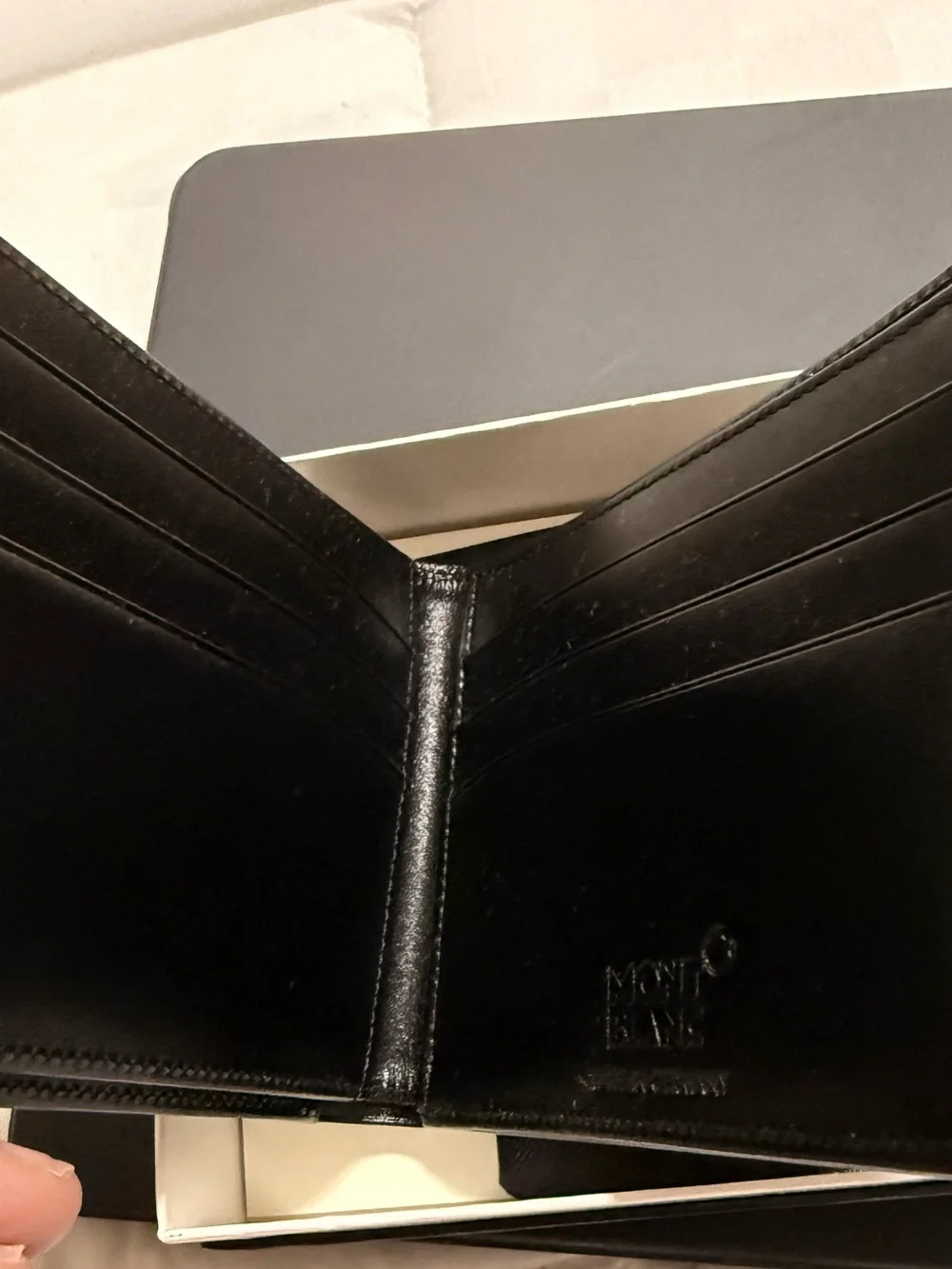 Mont Blanc Black Leather Men's Wallet with Signature Star Emblem